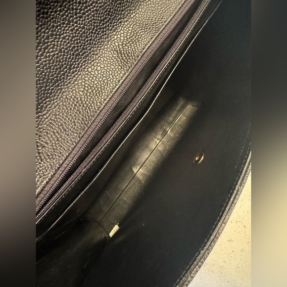 Chanel vintage caviar quilted business bag - Picture 9 of 14